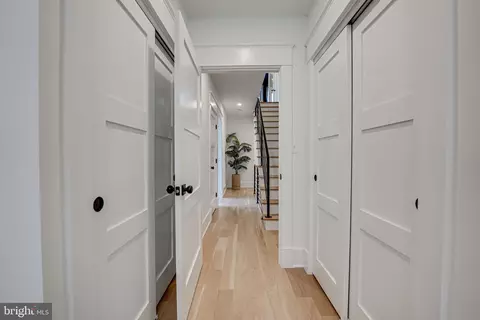 Entry Way - 812 6th St NE, Washington, DC 20002 photo 5 of 11