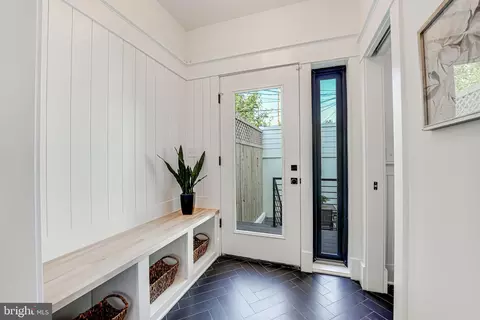 Entry Way - 812 6th St NE, Washington, DC 20002 photo 10 of 11