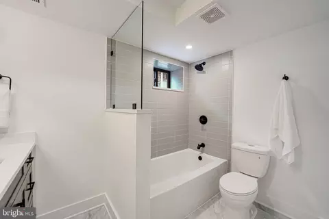 Bath - 812 6th St NE, Washington, DC 20002 photo 9 of 10