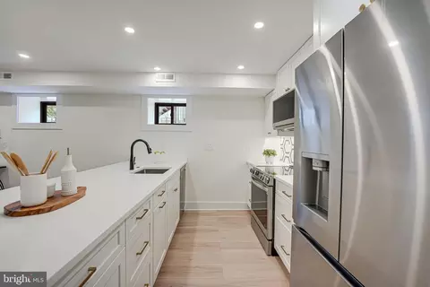 Kitchen - 812 6th St NE, Washington, DC 20002 photo 9 of 11