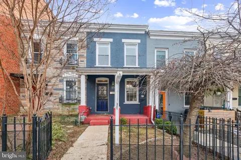 534 Newton Pl NW, Washington, DC 20010