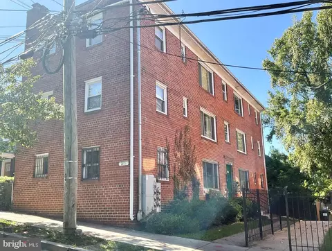 272 56th St NE, Washington, DC 20019