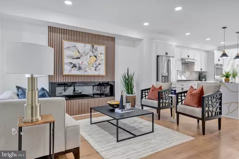 649 Girard St NE, Washington, DC 20017