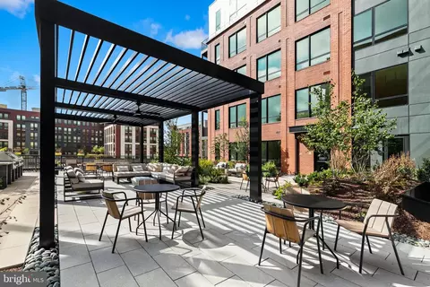 7175 12th St NW #202, Washington, DC 20012