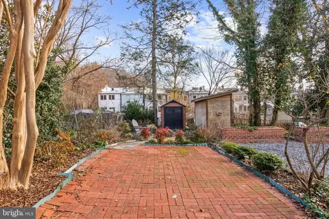 1933 38th St NW, Washington, DC 20007 photo 18