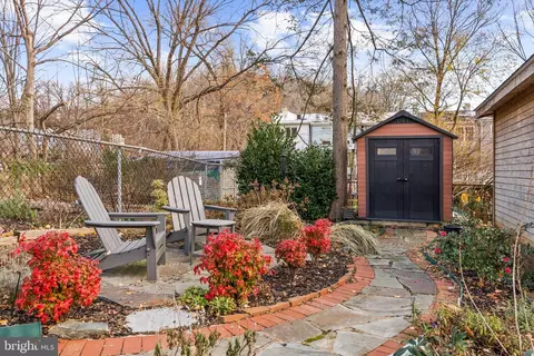 1933 38th St NW, Washington, DC 20007 photo 19