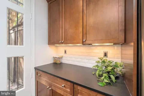 815 G St NE, Washington, DC 20002 photo 7