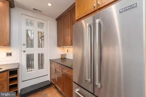 815 G St NE, Washington, DC 20002 photo 6