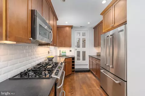815 G St NE, Washington, DC 20002 photo 4