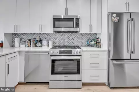 646 H St NE #301, Washington, DC 20002 photo 8