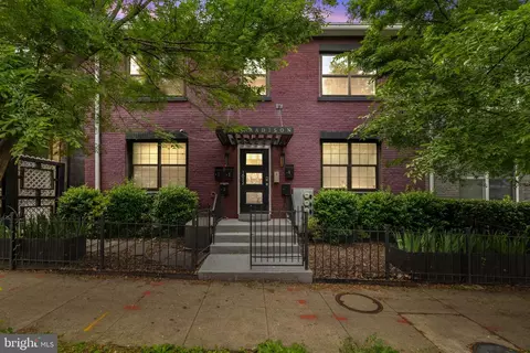 1812 D St NE #3, Washington, DC 20002