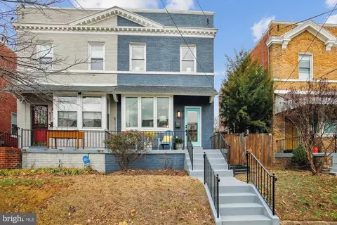 815 Tuckerman St NW, Washington, DC 20011