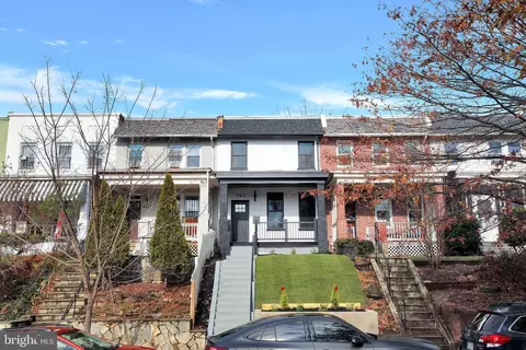747 Irving St NW, Washington, DC 20010
