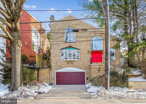 5615 Macarthur Blvd NW, Washington, DC 20016