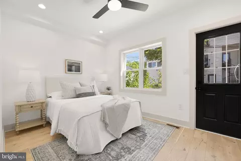 1114 Penn St NE #2, Washington, DC 20002 photo 17