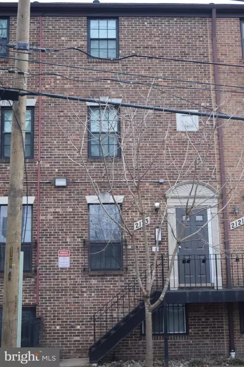 2123 Young St SE #203, Washington, DC 20020