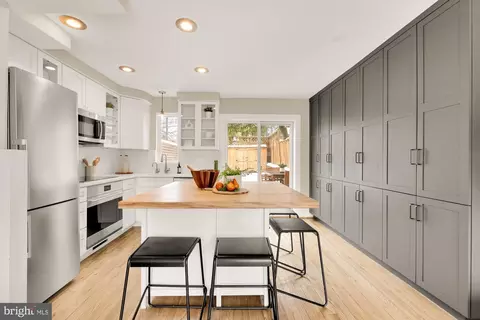 1733 Harvard St NW, Washington, DC 20009 photo 8