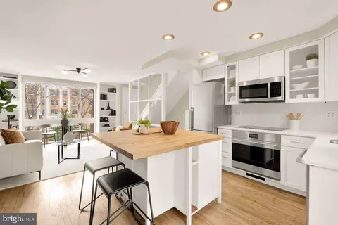 1733 Harvard St NW, Washington, DC 20009 photo 10