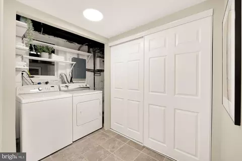1733 Harvard St NW, Washington, DC 20009 photo 28