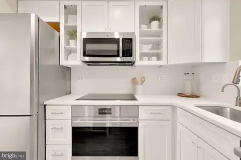 1733 Harvard St NW, Washington, DC 20009 photo 11