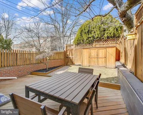1733 Harvard St NW, Washington, DC 20009 photo 32