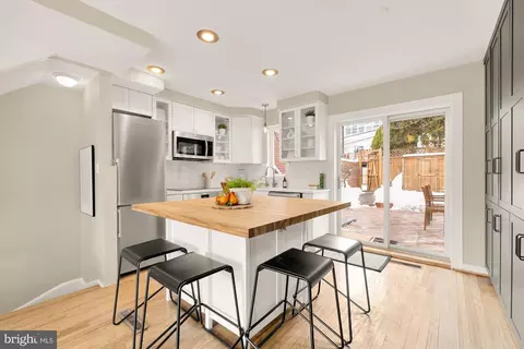 1733 Harvard St NW, Washington, DC 20009 photo 9