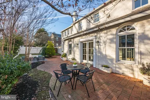1900 37th St NW, Washington, DC 20007 photo 33