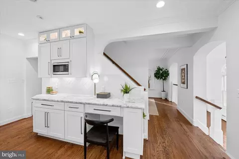 1900 37th St NW, Washington, DC 20007 photo 14