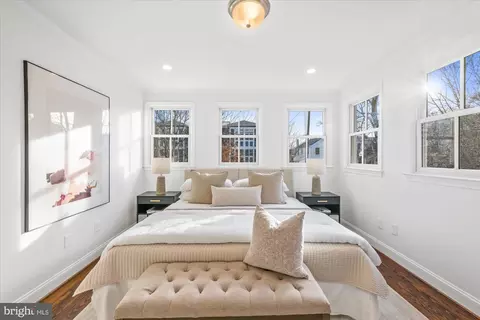 1900 37th St NW, Washington, DC 20007 photo 23