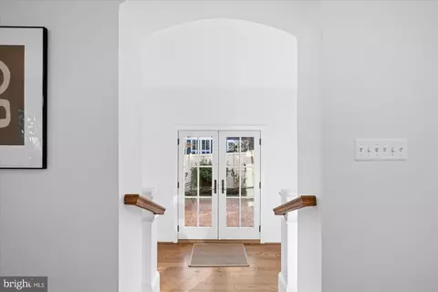1900 37th St NW, Washington, DC 20007 photo 7