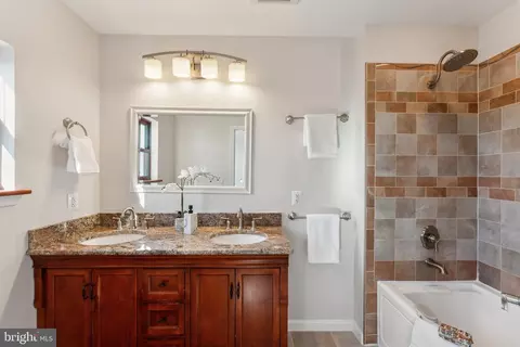 707 17th St SE, Washington, DC 20003 photo 21
