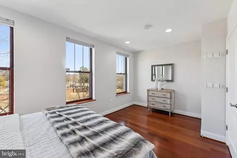 707 17th St SE, Washington, DC 20003 photo 24