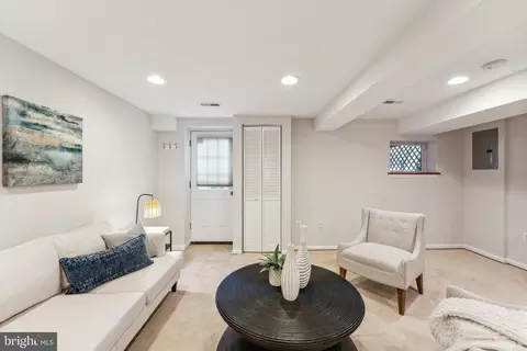 707 17th St SE, Washington, DC 20003 photo 29