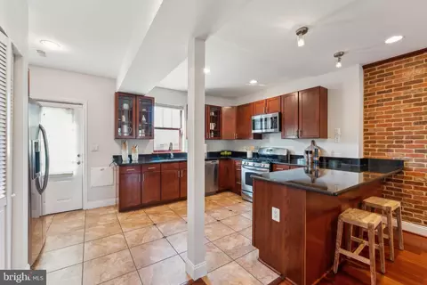 707 17th St SE, Washington, DC 20003 photo 11