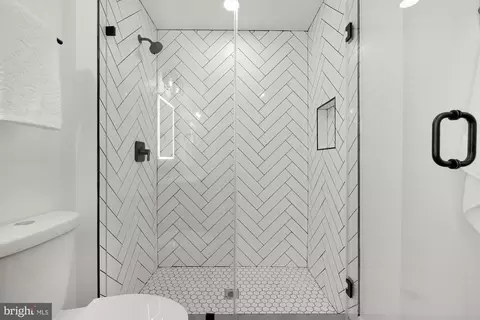 1006 Florida Ave NE #PH1, Washington, DC 20002 photo 27