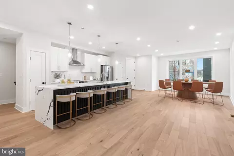 1251 Holbrook Ter NE #A, Washington, DC 20002