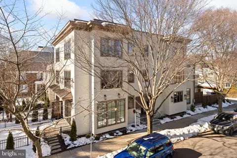 1700 36th St NW, Washington, DC 20007 photo 3