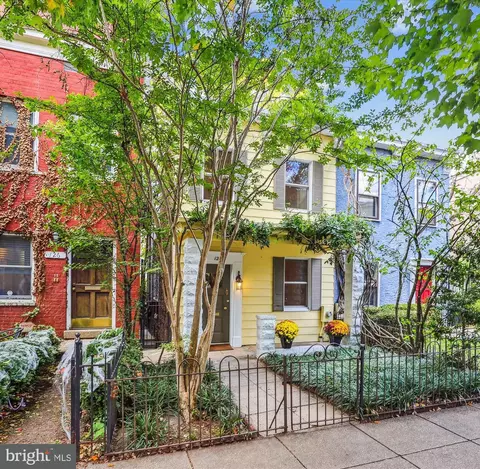 128 11th St NE, Washington, DC 20002