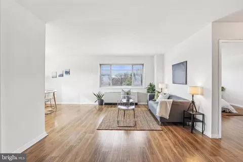 3900 Tunlaw Rd NW #619, Washington, DC 20007
