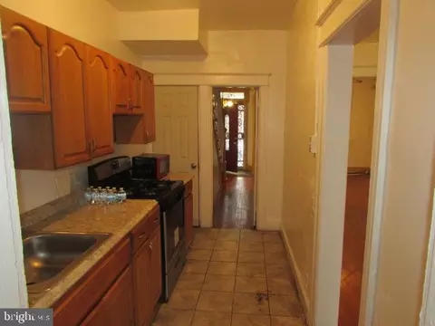 Entry Way - 173 Todd Pl NE, Washington, DC 20002 photo 3 of 7