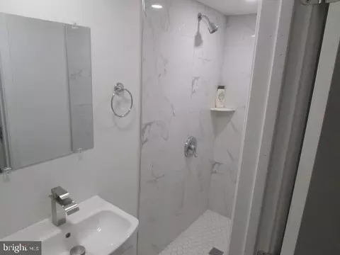 Bath - 173 Todd Pl NE, Washington, DC 20002 photo 1 of 4