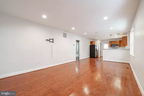 5044 Call Pl SE, Washington, DC 20019 photo 7
