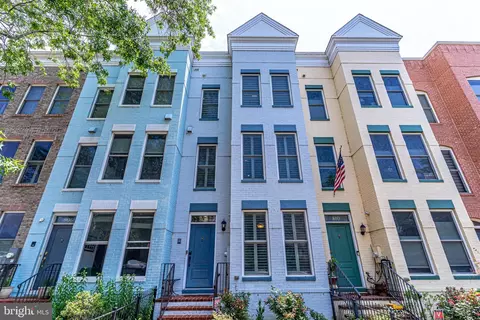 808 3rd St SE, Washington, DC 20003