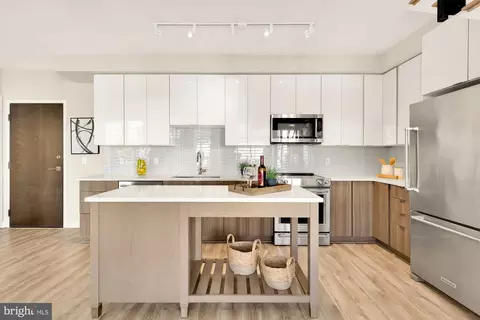 911 2nd St NE #503, Washington, DC 20002 photo 11