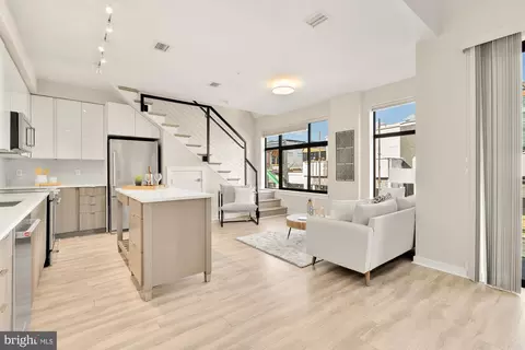 911 2nd St NE #503, Washington, DC 20002 photo 4