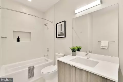 911 2nd St NE #503, Washington, DC 20002 photo 28