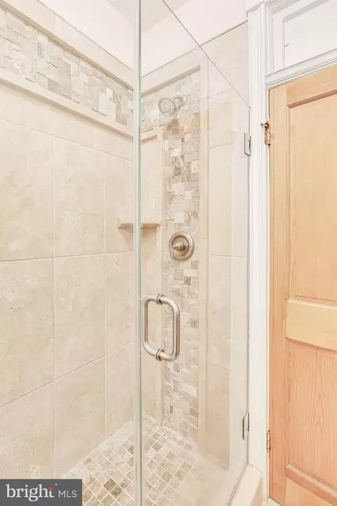 331 F St NE, Washington, DC 20002 photo 24