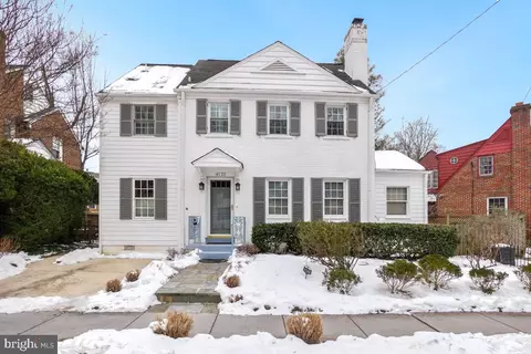 4522 Garrison St NW, Washington, DC 20016