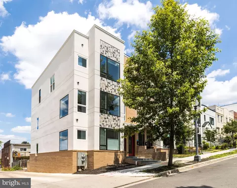 1210 Queen St NE #2, Washington, DC 20002