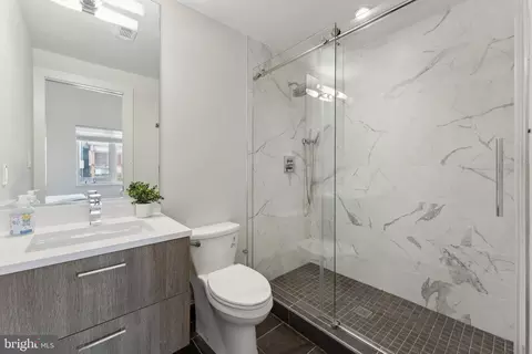 Bath - 1212 Queen St NE #1, Washington, DC 20002 photo 1 of 3